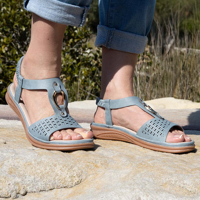 Eleanor Slingbacks