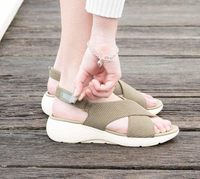 Veronica Slingbacks